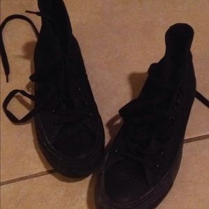 Black converse